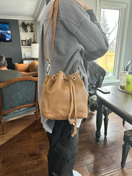 roots Drawstring Bucket Bag - Picture 4 of 9